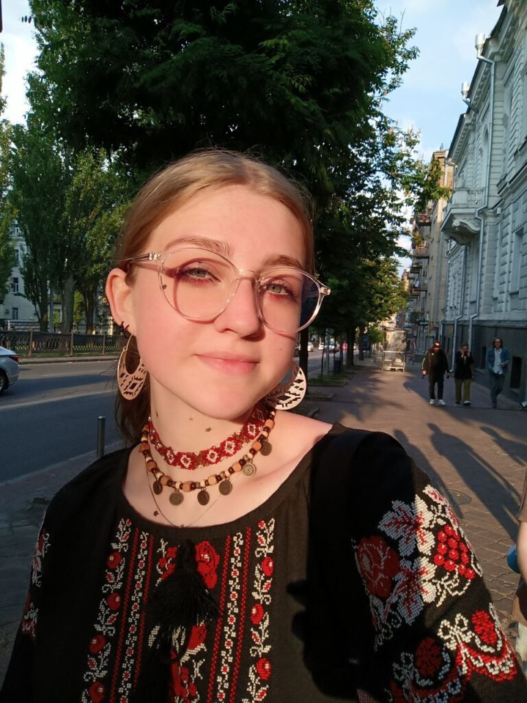 Карачун Вікторія